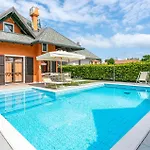 3 Bedroom In Albarella Ro *