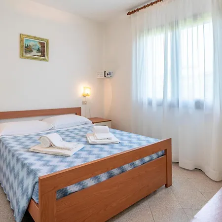 3 Bedroom In Albarella Ro Сasa de vacaciones Albarella Island