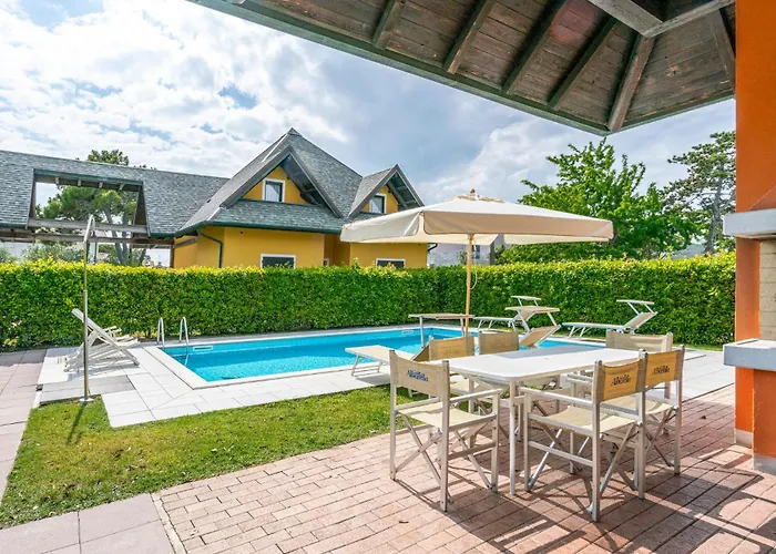 3 Bedroom In Albarella Ro Feriehus