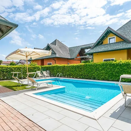 Amazing Home In Albarella Ro With Kitchen *